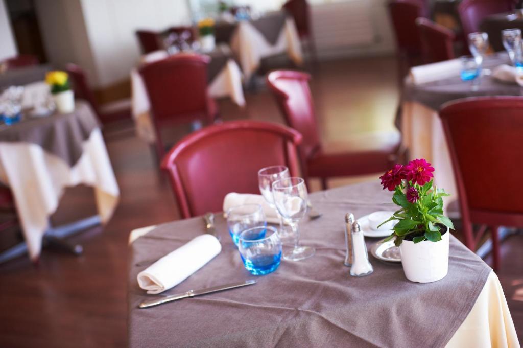 Hotel De Pen Bron 르크로아시 외부 사진