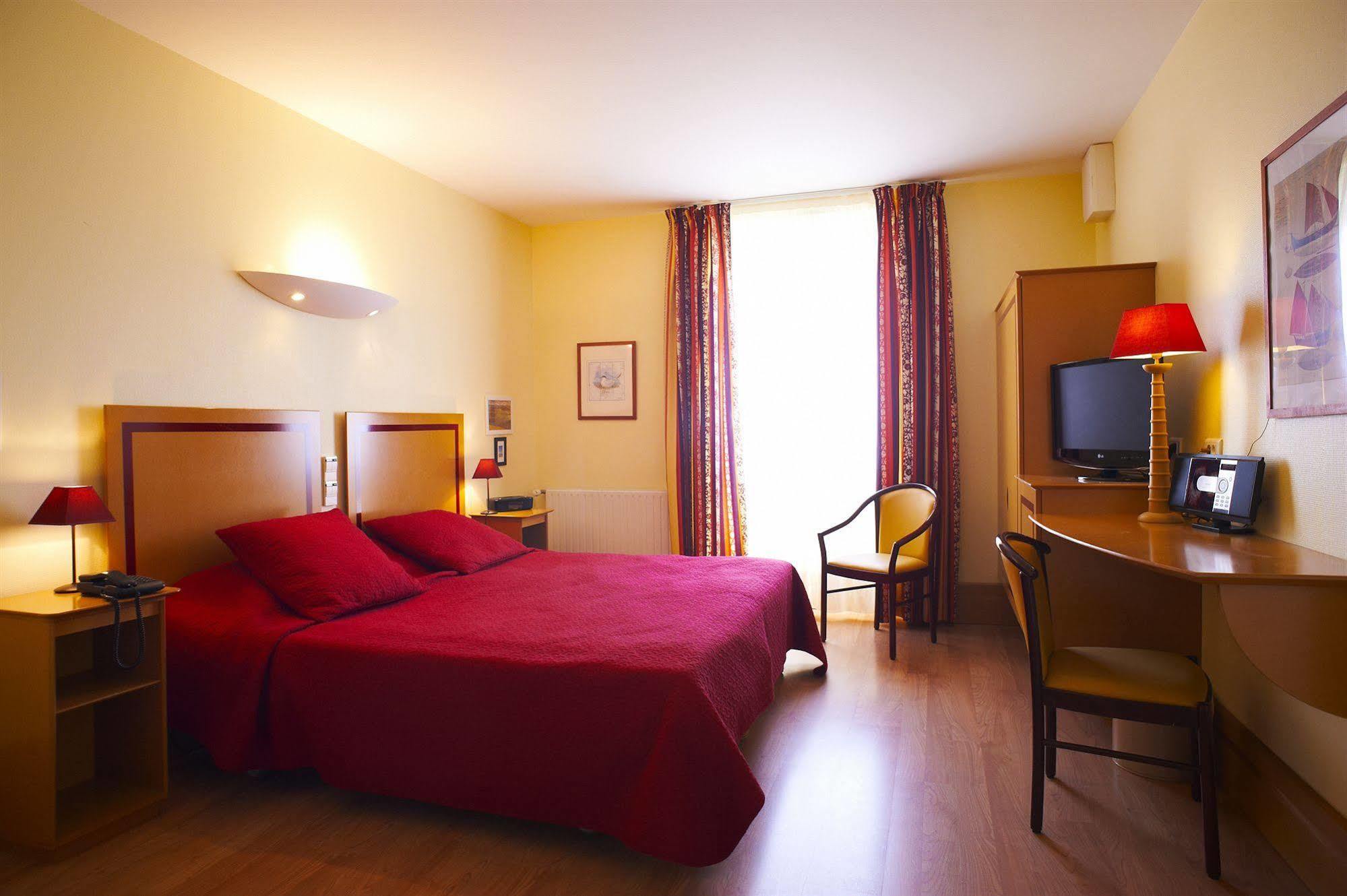 Hotel De Pen Bron 르크로아시 외부 사진